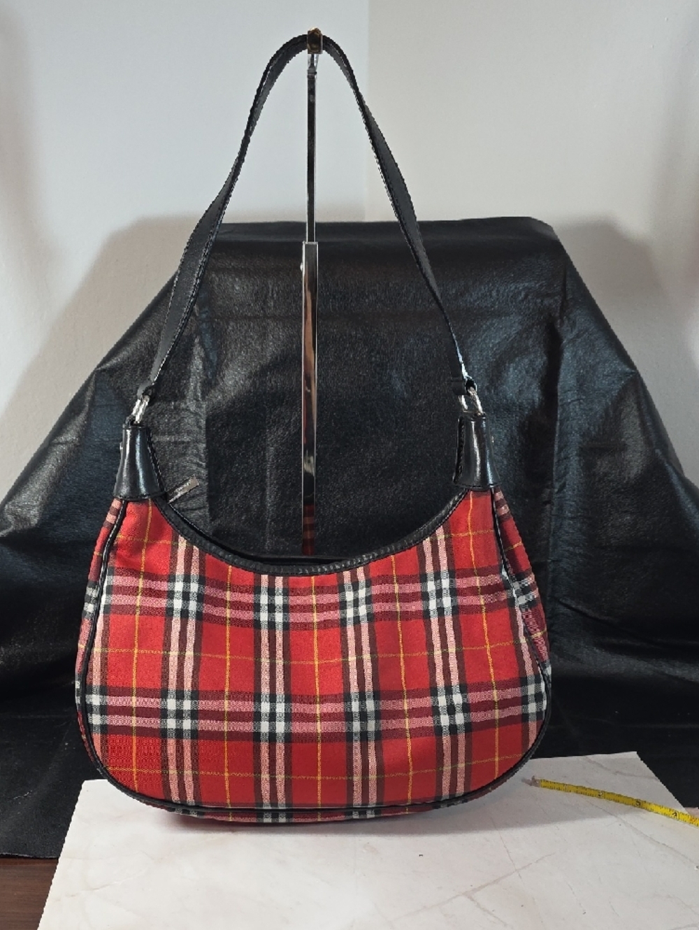 Burberry Red Plaid Shoulder Bag with Black Trim - Picture 4 of 15